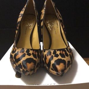 CHEETAH PRINT PUMPS